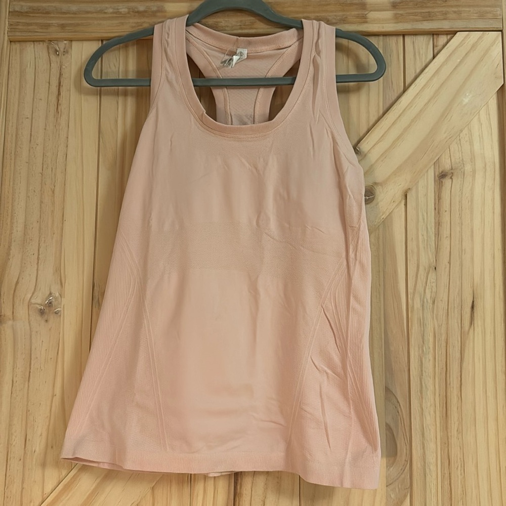 Athleta razor back top in pink